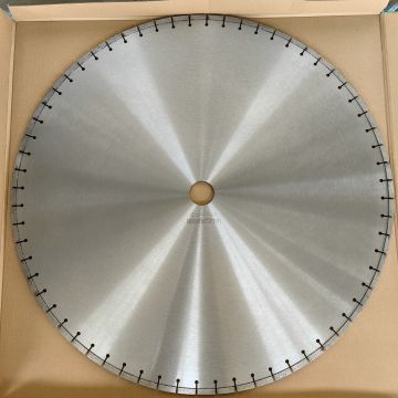 700mm الماس بتونی اره با بهره وری بالا برای برش بتن های خشک شده است